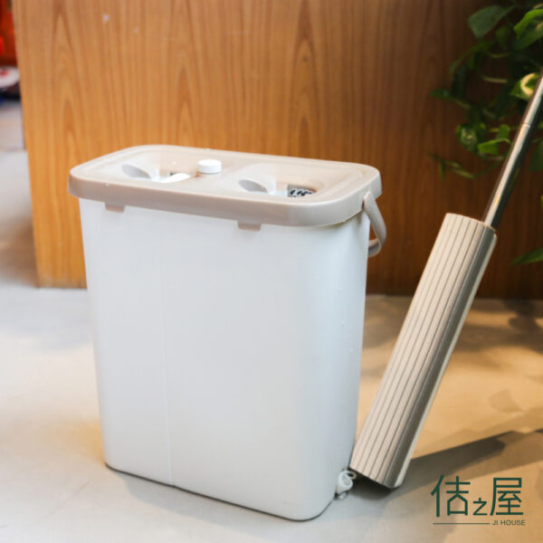 吸刮拖輕鬆吸附髒污/灰塵/毛髮