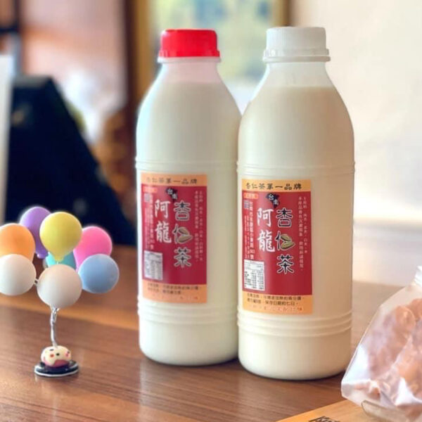 台南阿龍杏仁茶、杏仁豆腐